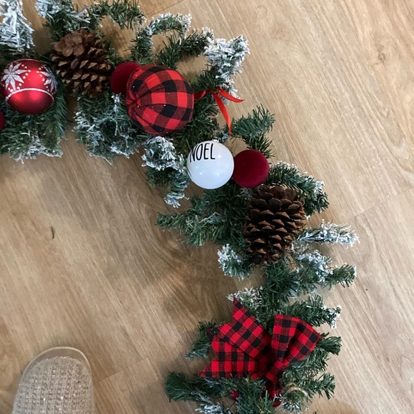 Red Buffalo Plaid Snowman Garland - Picture 6 of 6